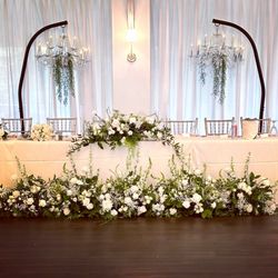 Eden Floral Events - Head table arrangement and flower arrangements on floor in front of head table