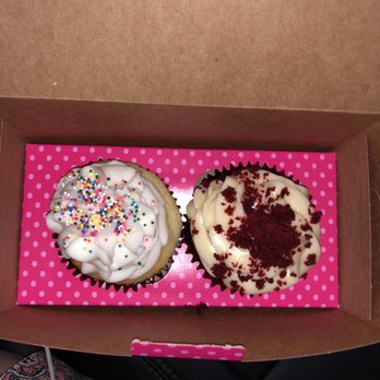 Smallcakes Ahwatukee - Cupcakes Near Me - Phoenix, Arizona Smallcakes Ahwatukee - Cupcakes Near Me - Phoenix, Arizona