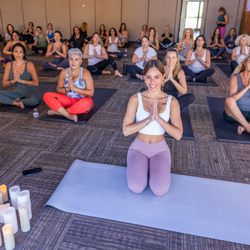 RAY Yoga Studio