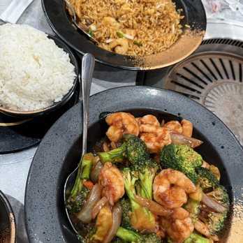 Happy Cattle - Broccoli Shrimp and Combo Fried Rice - Chinese Near Me - Bridgeview, Illinois Happy Cattle - Broccoli Shrimp and Combo Fried Rice - Chinese Near Me - Bridgeview, Illinois