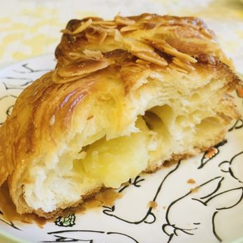 Bakery Crescent - Runny apple after microwave - Bakeries Near Me - Arlington Heights, Illinois