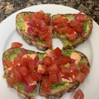 Cafe on the Common - Avocado Toast - Sandwiches Near Me - Waltham, Massachusetts