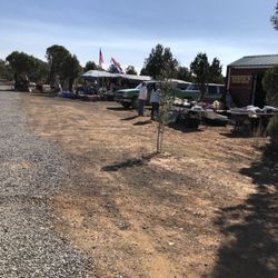 77 Swap Meet - Lots of booths