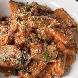 Rigatoni and Vodka sauce with sausage