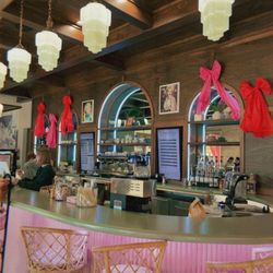 SIP at Selah - Bar area