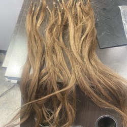 Luxe Hair Salon - You can see where she put iTips over the Keratine. This is also the amount of hair that fell out within 2 weeks.