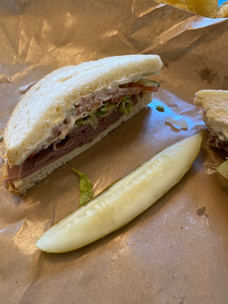 Food from Lu's Deli