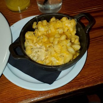 Papi Cuisine - Mac n cheese - Cocktail Bars Near Me - Baltimore, Maryland