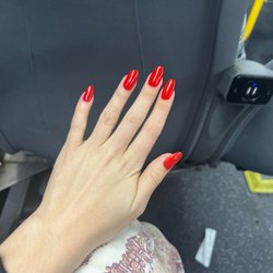 Danfe Nails - Dip powder in tomato red