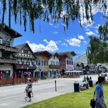 Leavenworth - Leavenworth, WA - Local Flavor Near Me - Leavenworth, Washington Leavenworth - Leavenworth, WA - Local Flavor Near Me - Leavenworth, Washington