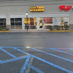 Masaman Thai Kitchen - Store front