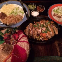 Desperado - Huge plate of Fajitas Chicken