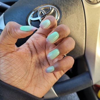 C'est Trice Spa - Overlay with mood polish - Nail Technicians Near Me - Baltimore, Maryland