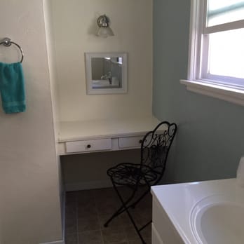 Patriots' Boutique Motel - Bathroom - Hotels Near Me - San Clemente, California Patriots' Boutique Motel - Bathroom - Hotels Near Me - San Clemente, California