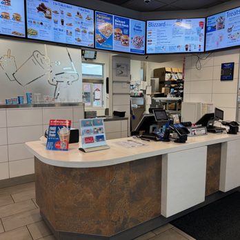 Dairy Queen Grill & Chill - Ice Cream & Frozen Yogurt Near Me - Oconomowoc, Wisconsin