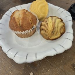Madeleine and Earl Gray Madeleine and Blueberry muffin Madeleine and Earl Gray Madeleine and Blueberry muffin