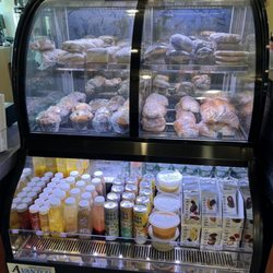 Coffee Corral - Cold drinks and pastries - September 2022