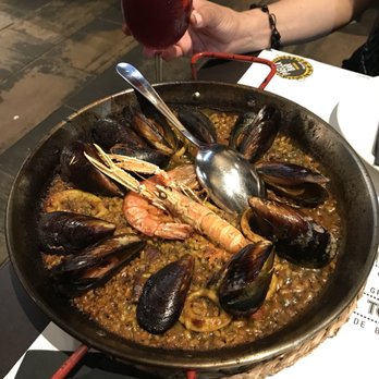 Paella Bar - Spanish Near Me - Barcelona, B Paella Bar - Spanish Near Me - Barcelona, B