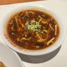 Hot & Sour Soup 酸辣湯 (一人份) Hot & Sour Soup 酸辣湯 (一人份)