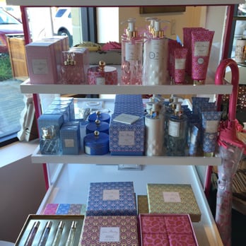 Hauerland's - Vera Bradley toiletries - Jewelry Near Me - Katy, Texas