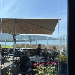 Lighthouse Bar & Grill - Outdoor ding