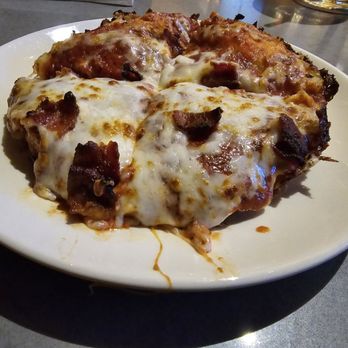 BJ's Restaurant & Brewhouse - Mini pizza - horrible - New American Near Me - Cary, North Carolina