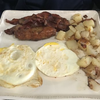 Willy's Kitchen - Eggs over hard, hash browns, sausage and bacon. - American Near Me - Glen Burnie, Maryland
