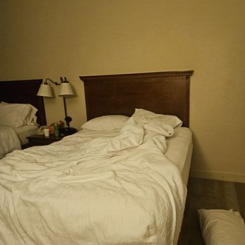 Hampton Inn & Suites Lodi - Unmade bed - Hotels Near Me - Lodi, California Hampton Inn & Suites Lodi - Unmade bed - Hotels Near Me - Lodi, California