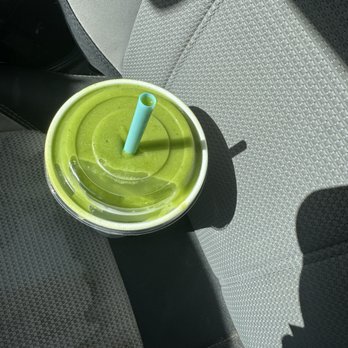 Tropical Smoothie Cafe - Detox smoothie with ginger and kale - Juice Bars & Smoothies Near Me - Newington, Connecticut Tropical Smoothie Cafe - Detox smoothie with ginger and kale - Juice Bars & Smoothies Near Me - Newington, Connecticut
