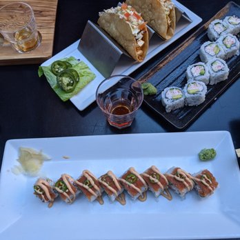 Far Bar - Rainbow roll, tacos, and california roll - Asian Fusion Near Me - Los Angeles, California Far Bar - Rainbow roll, tacos, and california roll - Asian Fusion Near Me - Los Angeles, California