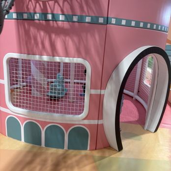 Twinkle Land Play Cafe - Cafes Near Me - Bellevue, Washington