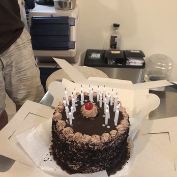 Renato's Pastry Shoppe - Cake! - Bakeries Near Me - Staten Island, New York