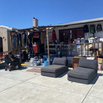 Tienda De Segunda - Front of store. - Thrift Stores Near Me - Hayward, California Tienda De Segunda - Front of store. - Thrift Stores Near Me - Hayward, California