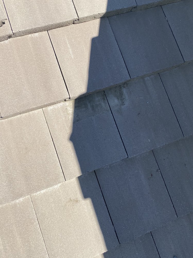 Slide of Dutchmen Construction