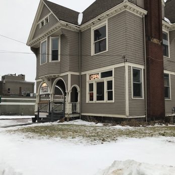 Pressed Coffee Bar and Eatery - Cafes Near Me - Youngstown, Ohio