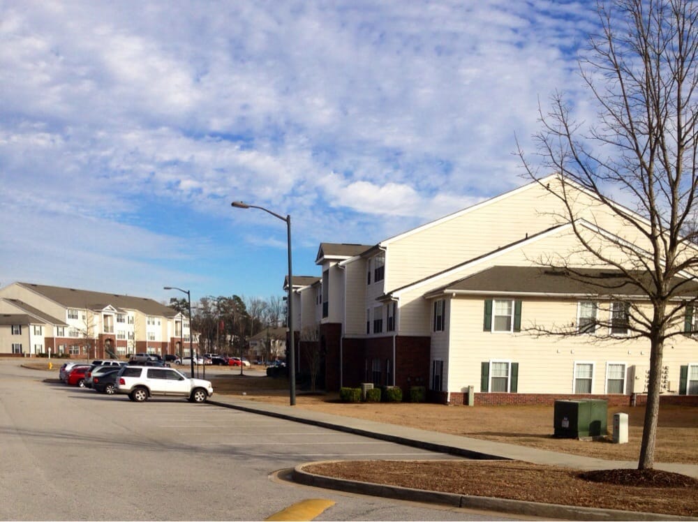 WOODLAKE CLUB APARTMENTS Updated September 2024 1020 Amli Way