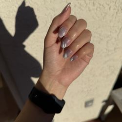 Nail Tech - Cat eye swirl