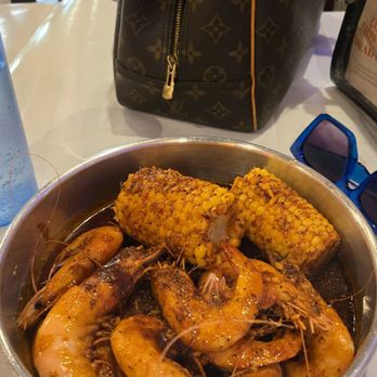 Cracking Crab - Sunday ritual. Staff is always so kind, and seafood is 10/10 - Cajun/Creole Near Me - Montrose, California Cracking Crab - Sunday ritual. Staff is always so kind, and seafood is 10/10 - Cajun/Creole Near Me - Montrose, California