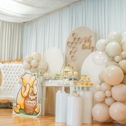 Unique Touch Event Center - Vintage Winne the Pooh Baby Shower