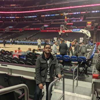Los Angeles Clippers - Near the tunnel where Clipper players come getting some autographs. - Professional Sports Teams Near Me - Los Angeles, California Los Angeles Clippers - Near the tunnel where Clipper players come getting some autographs. - Professional Sports Teams Near Me - Los Angeles, California