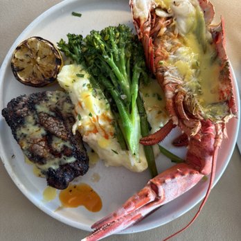The Harbor Restaurant - Seafood Near Me - Santa Barbara, California The Harbor Restaurant - Seafood Near Me - Santa Barbara, California