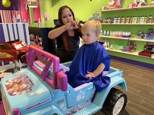 SHARKEY’S CUTS FOR KIDS - Updated November 2024 - 23 Photos - 4500 E ...