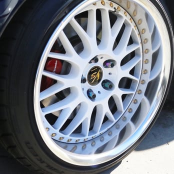 Pomona Tire Pros - Damage can be seen top left. Big chip in my $4xxx wheels. - Tires Near Me - Pomona, California Pomona Tire Pros - Damage can be seen top left. Big chip in my $4xxx wheels. - Tires Near Me - Pomona, California