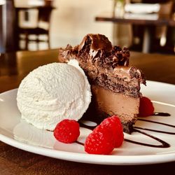 Chuckanut Manor Seafood & Grill - Chocolate brownie cake