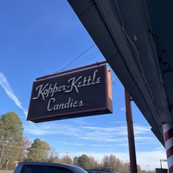 Kopper-Kettle Candies - Outside signage