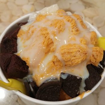 Salju Dessert - Thai tea with condensed milk, mochi, brownies, and Oreos - Desserts Near Me - Alhambra, California Salju Dessert - Thai tea with condensed milk, mochi, brownies, and Oreos - Desserts Near Me - Alhambra, California