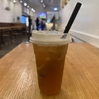 MomenTea Kitchen - Sushi Bars Near Me - New York, New York