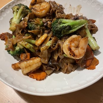 Thai O Cha - Pad see ew shrimp - Thai Near Me - Ocean City, Maryland Thai O Cha - Pad see ew shrimp - Thai Near Me - Ocean City, Maryland