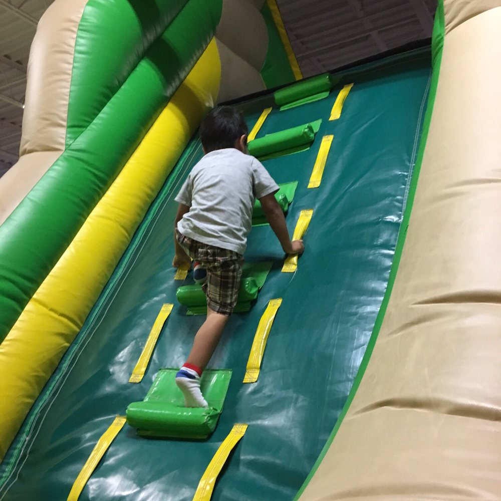 Bounce House - Bounce House Rentals Near Me - Virginia Beach, Virginia