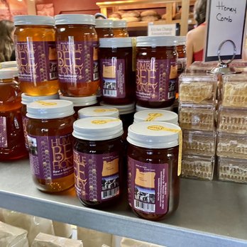 Creswell Bakery - Oregon Humble Bee Honey and Honey Comb - Creswell Bakery - Breakfast & Brunch Near Me - Creswell, Oregon